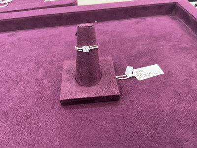 Ladies ring