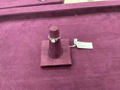 Ladies ring