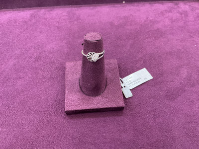 Ladies ring