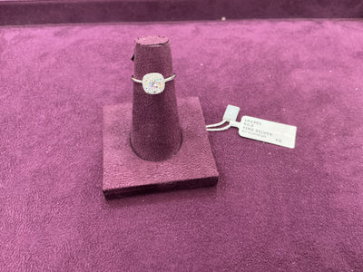 Ladies ring