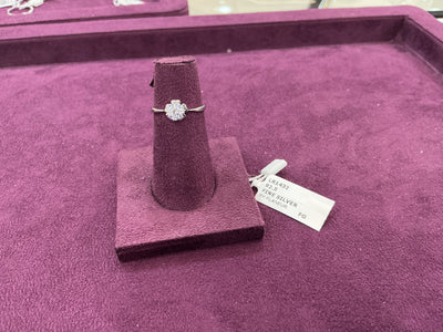 Ladies ring