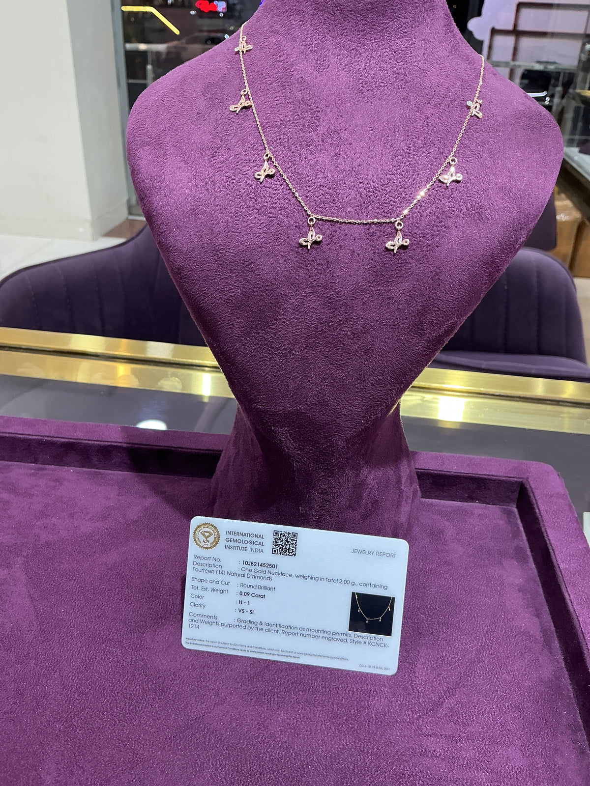 Gold Clover Charm Natural Diamond Necklace