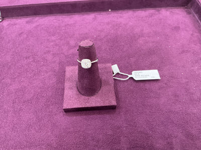 Ladies ring