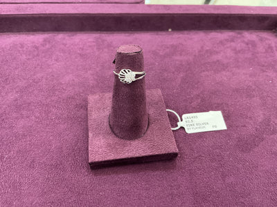 Ladies ring