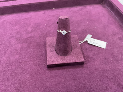 Ladies ring