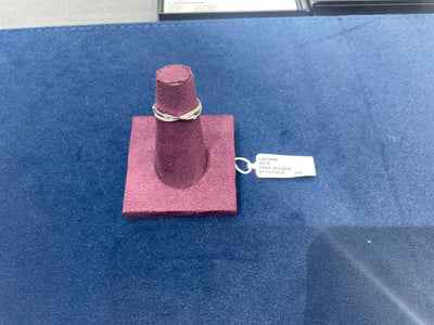 Ladies ring