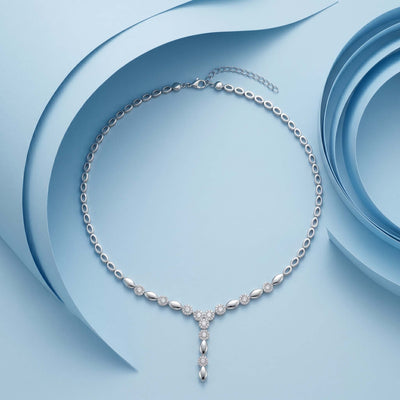 Vintage-Inspired Crystal Drop Statement Necklace – Sterling Silver Elegance