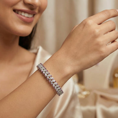 Flaneur 925 Silver Scalloped Lotus Filigree Bangles with Zircon (Pair)