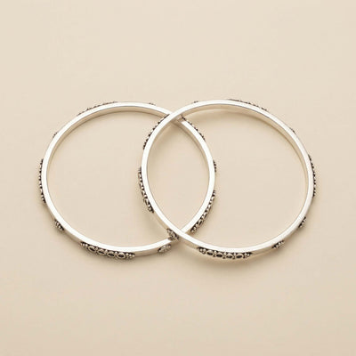 Granulated Heritage Slim Silver Bangle