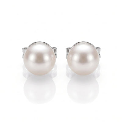 Classic Freshwater Pearl Stud Earrings in Flaneur 925 Silver