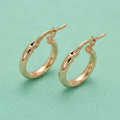 Classic Polished Huggie Hoop Earrings in 14K Yellow Gold
